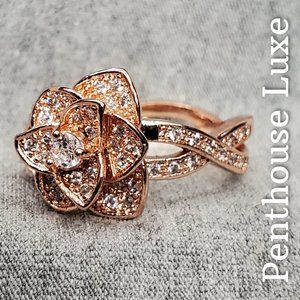 Gorgeous Rose Gold 3D Sparkling Flower Ring